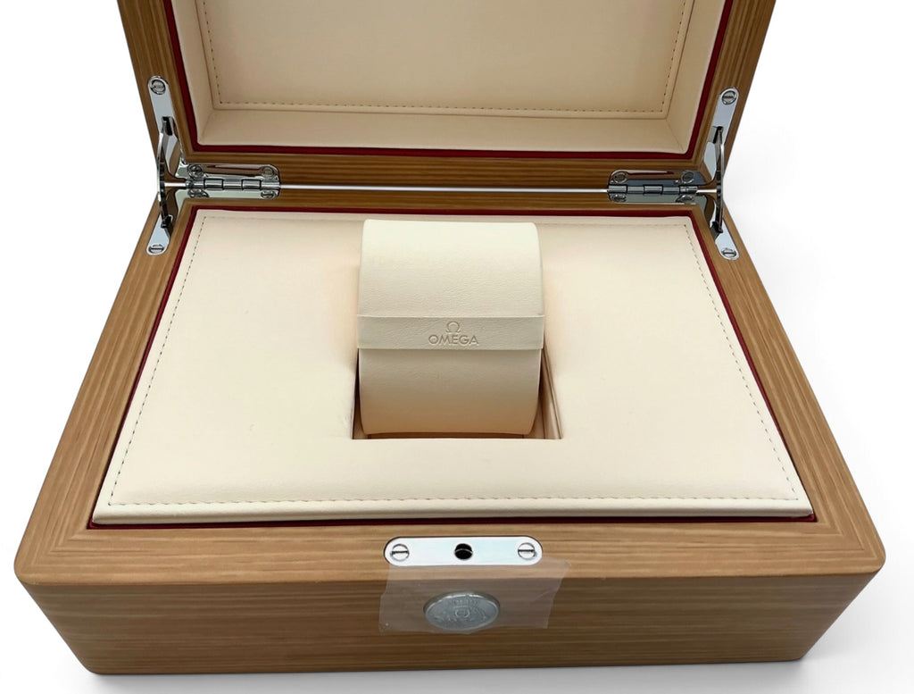 Omega Seamaster Diver 300M Chronograph – Presentation Watch Box Set