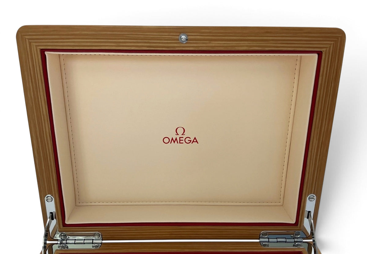 Omega Seamaster Diver 300M Chronograph – Presentation Watch Box Set
