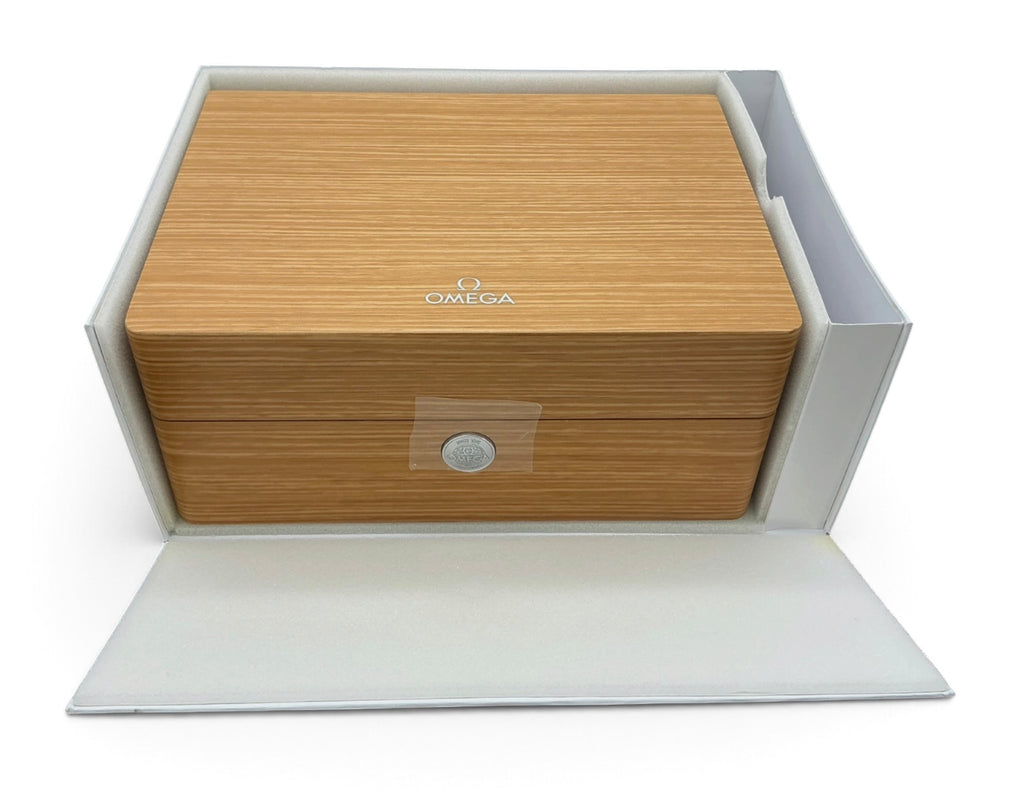 Omega Seamaster Diver 300M Chronograph – Presentation Watch Box Set