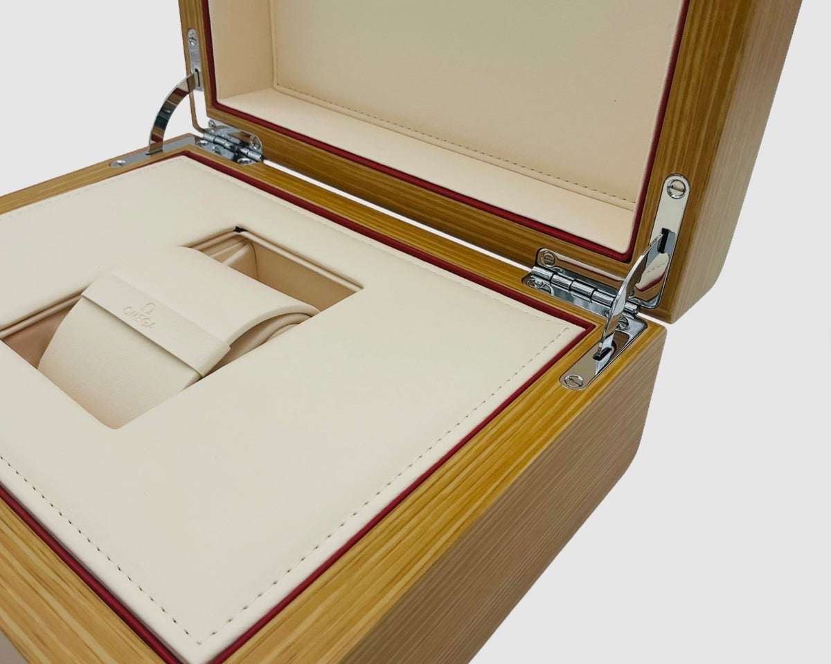 Genuine Omega OEM Seamaster 300M Chronograph 44mm Watch Box Set 210.22.44.51.01