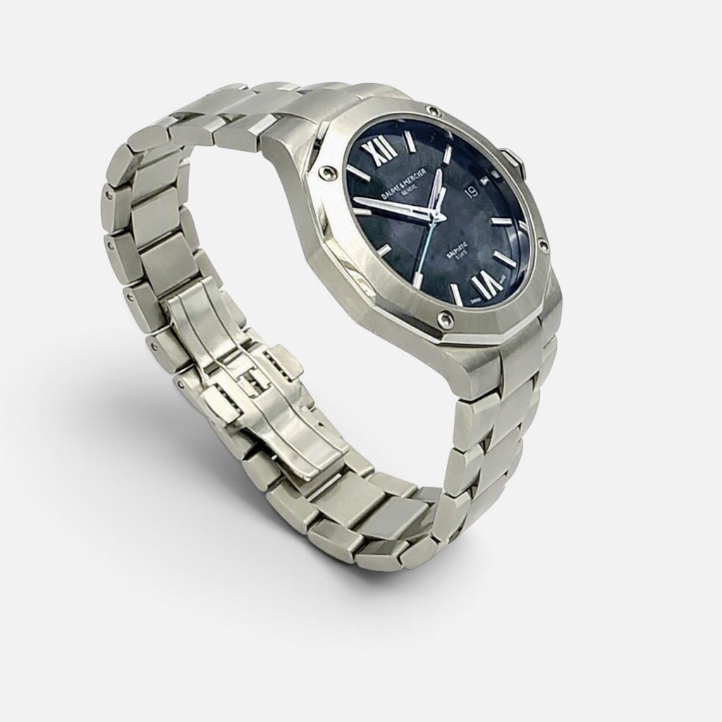 Baume & Mercier Riviera Baumatic 10616 Gentleman’s Watch – Stainless Steel & Blue Dial 42mm – Ex‑Display