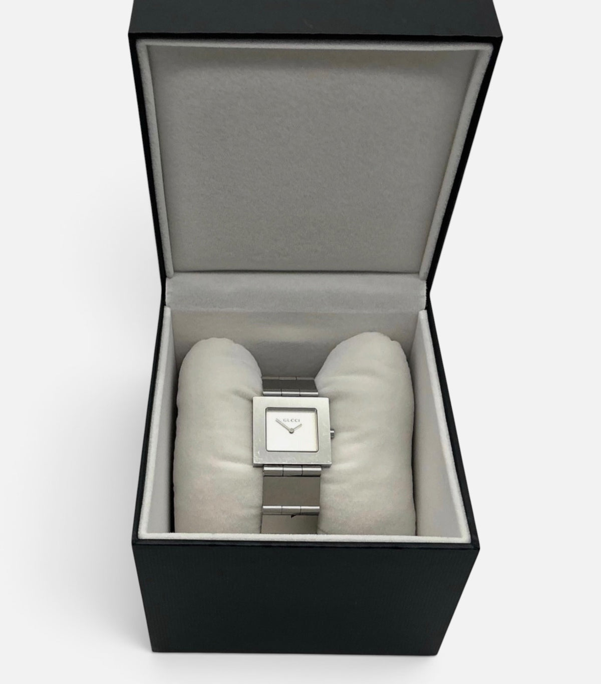 Gucci 600M Unisex Watch • Rare Champagne Dial • Vintage Swiss Made