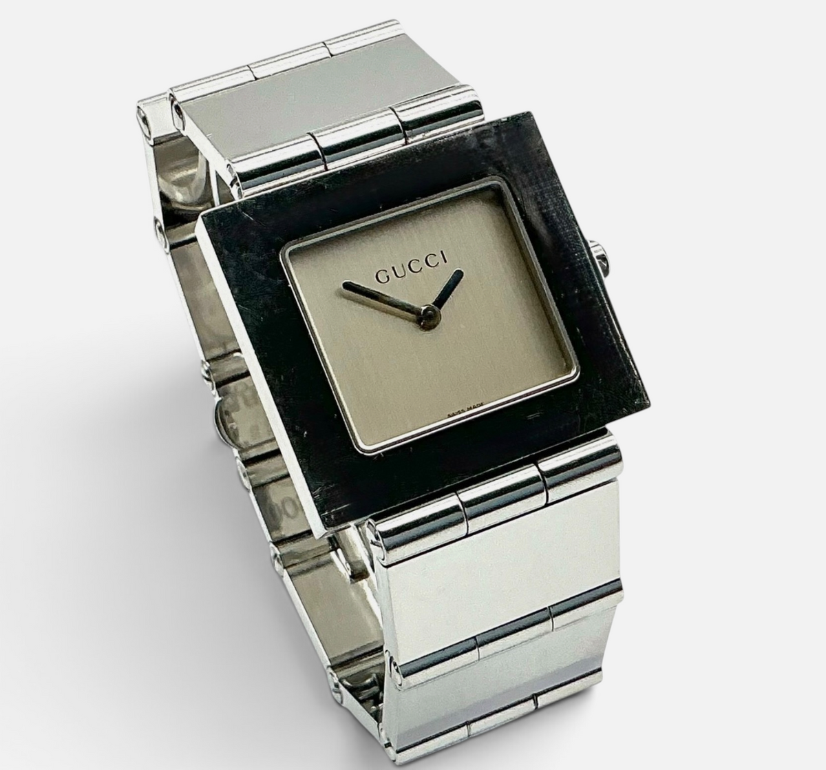 Gucci 600M Unisex Watch • Rare Champagne Dial • Vintage Swiss Made