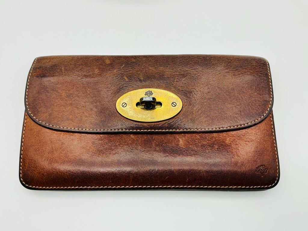 Vintage Mulberry Bayswater Clutch Wallet in Brown Darwin Leather — Tree-Logo Lining