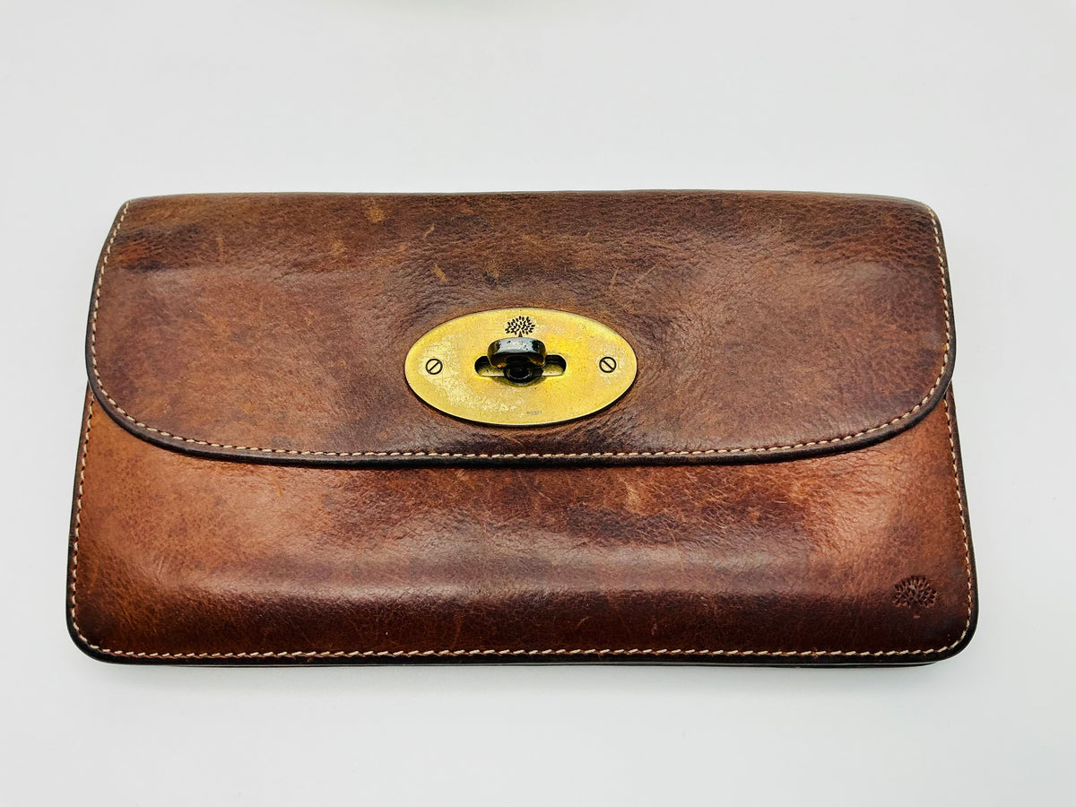 Vintage Mulberry Bayswater Clutch Wallet in Brown Darwin Leather — Tree-Logo Lining