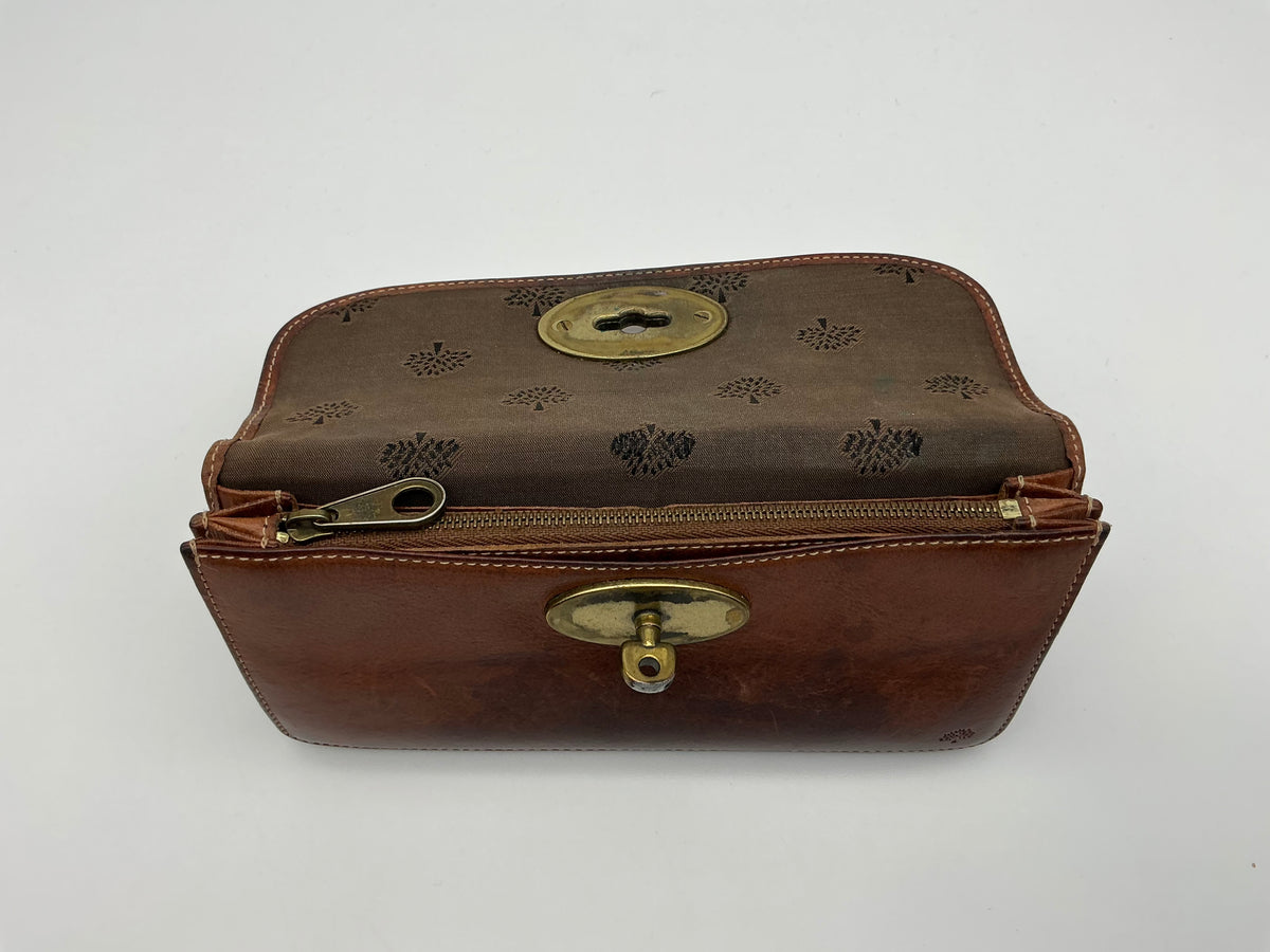 Vintage Mulberry Bayswater Clutch Wallet in Brown Darwin Leather — Tree-Logo Lining