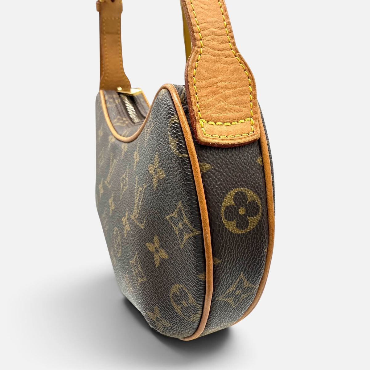Early 2000’s Vintage Louis Vuitton Monogram Croissant Shoulder Bag